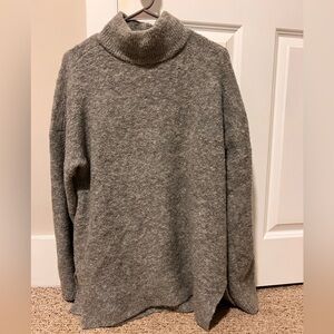 Women’s gray Abercrombie mock neck sweater.